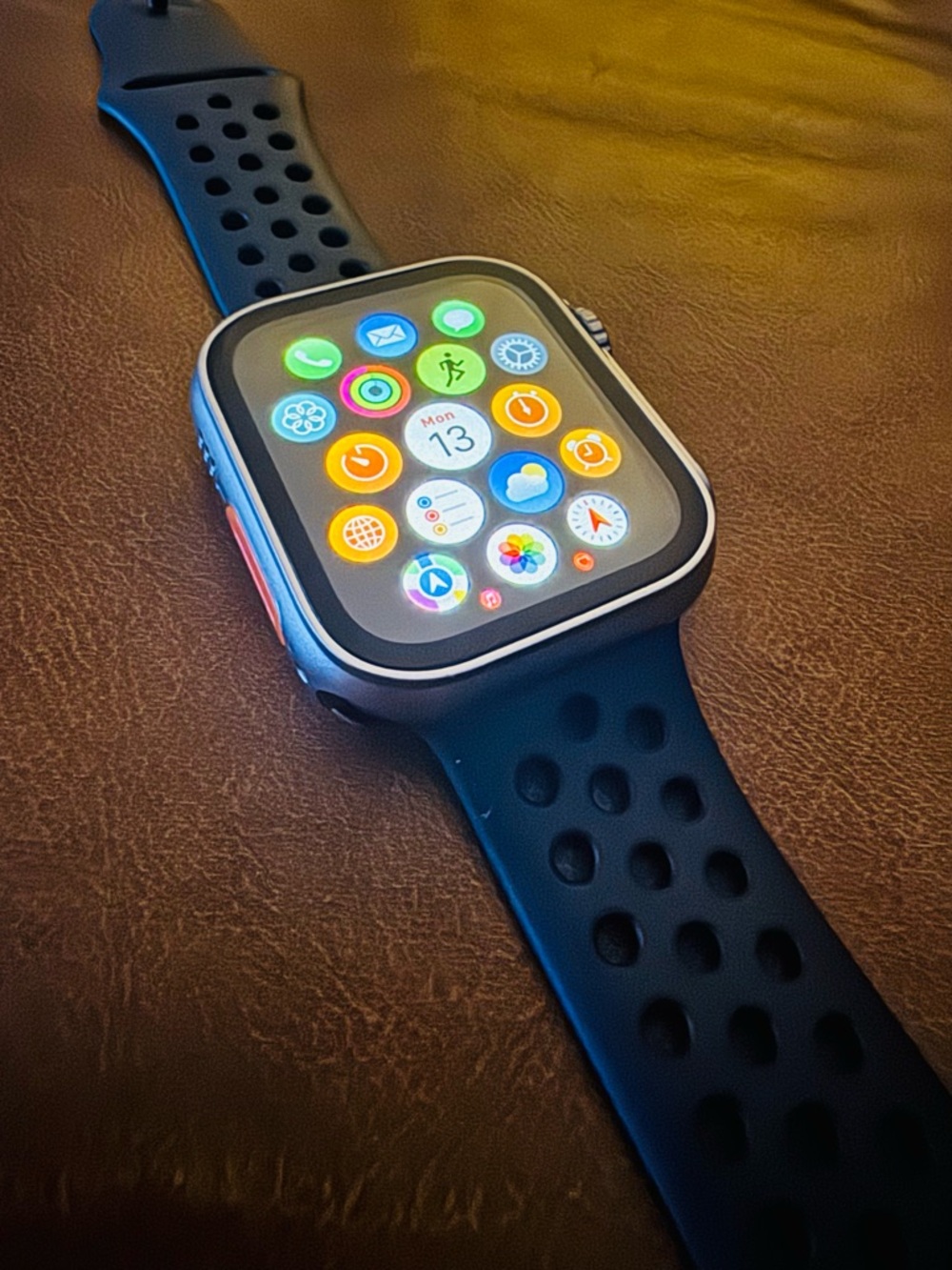 Apple Watch SE - 44mm (GPS+LTE)